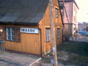 powiększ